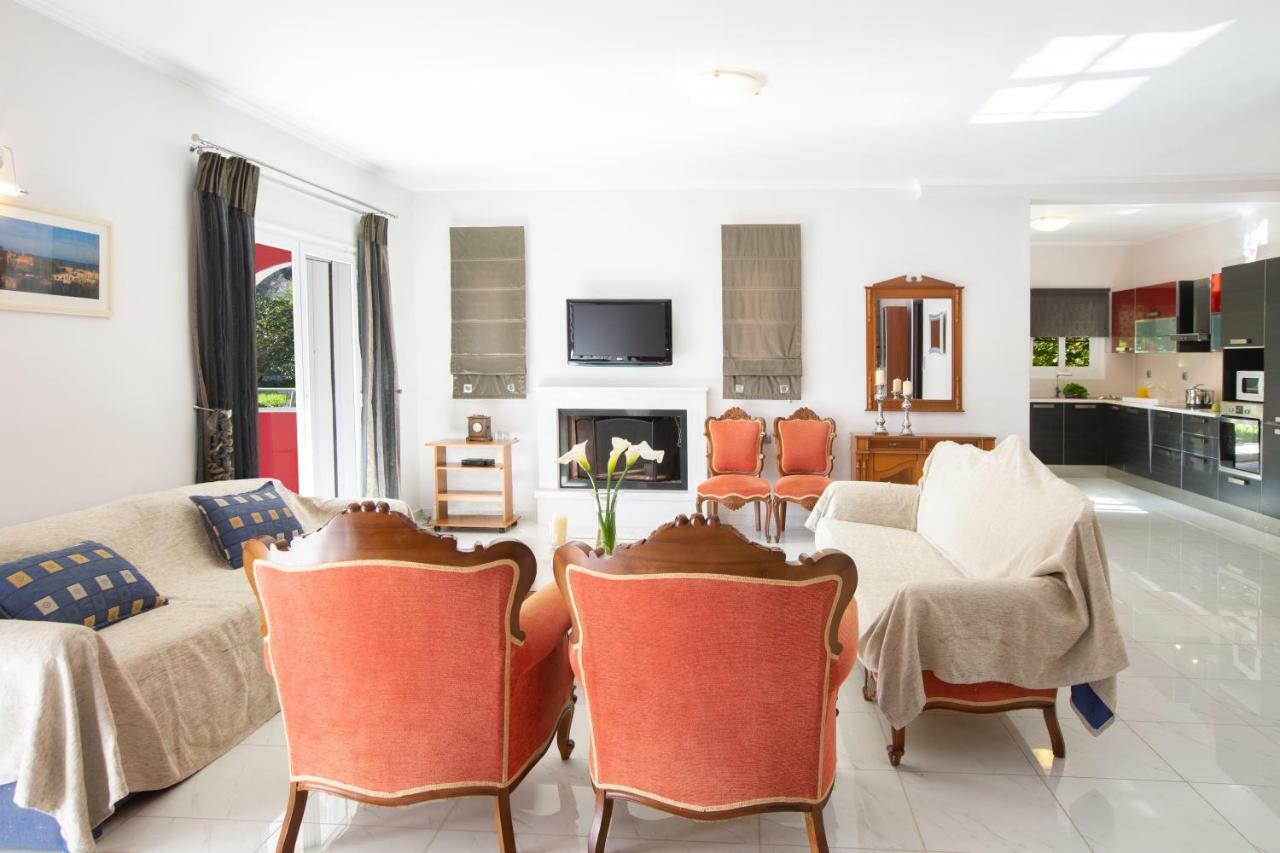 Red Villa Nydri  Ngoại thất bức ảnh
